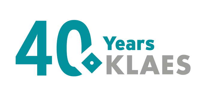 The anniversary logo: future-oriented and linked to tradition - with the stylized floppy disk.